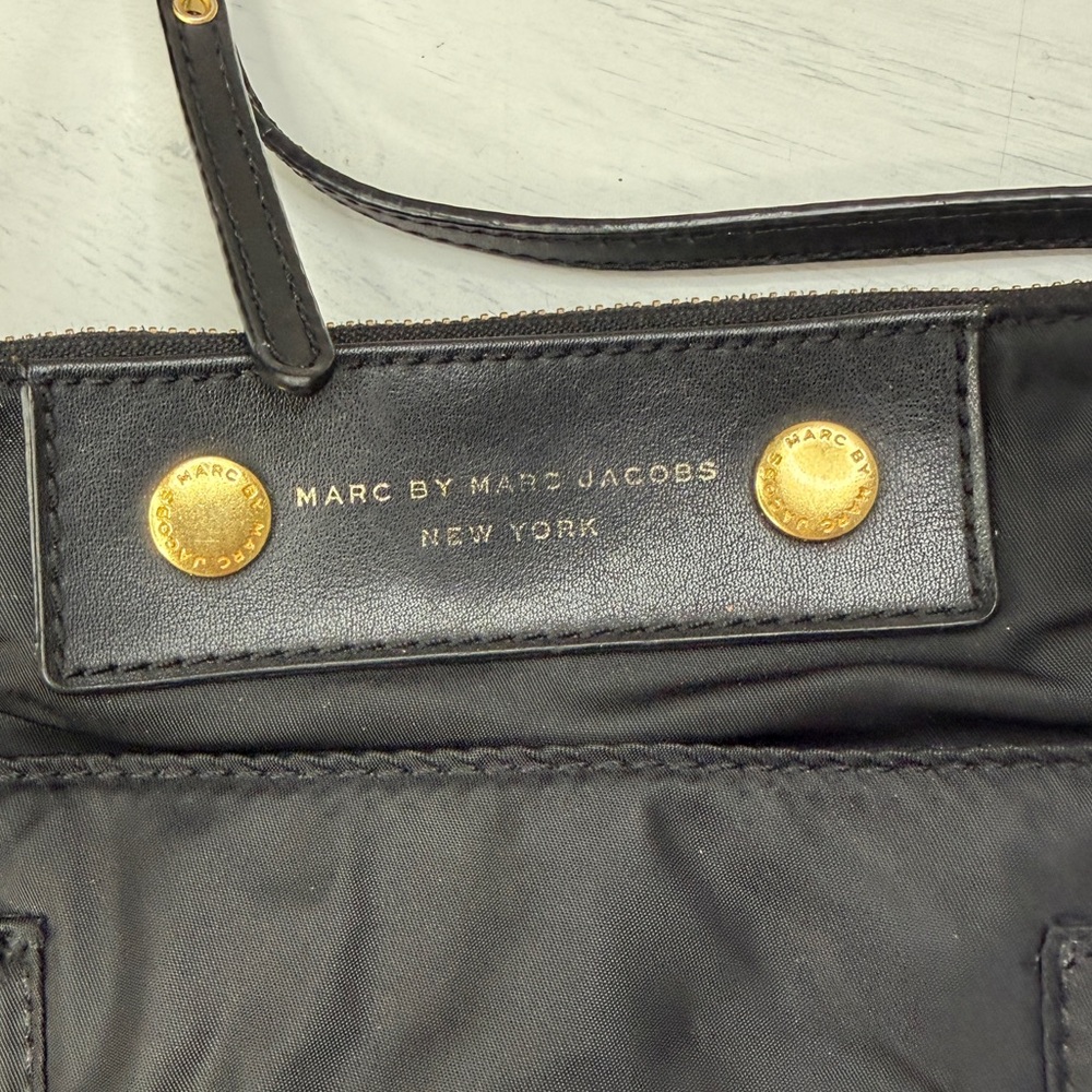 Marc by Marc Jacobs Preppy Nylon Sia Crossbody - Picture 4 of 15